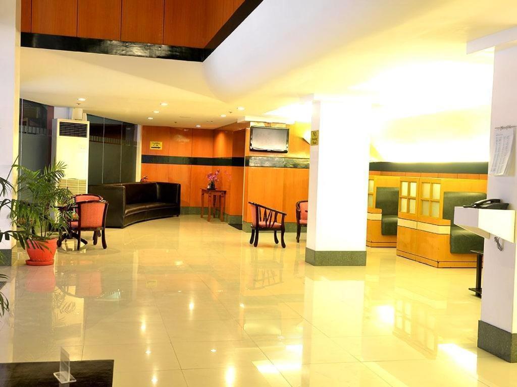 Hotel Sogo Tarlac מראה חיצוני תמונה