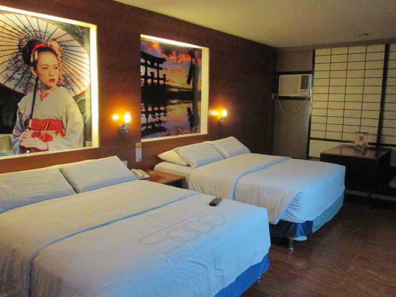 Hotel Sogo Tarlac מראה חיצוני תמונה