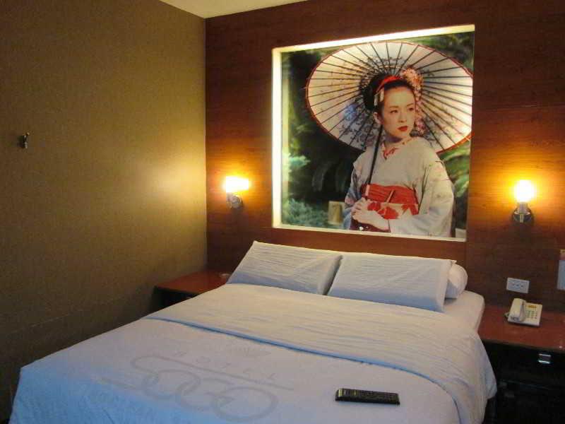 Hotel Sogo Tarlac מראה חיצוני תמונה