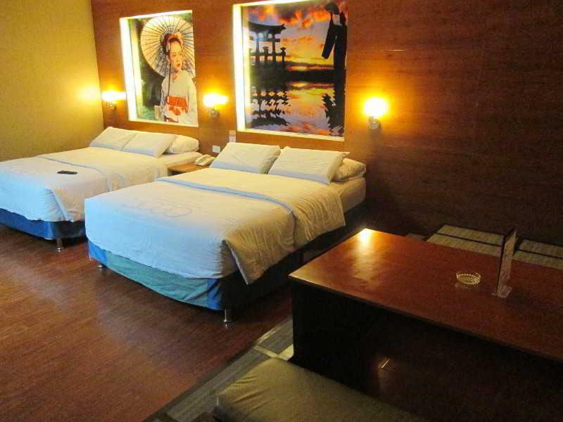 Hotel Sogo Tarlac מראה חיצוני תמונה