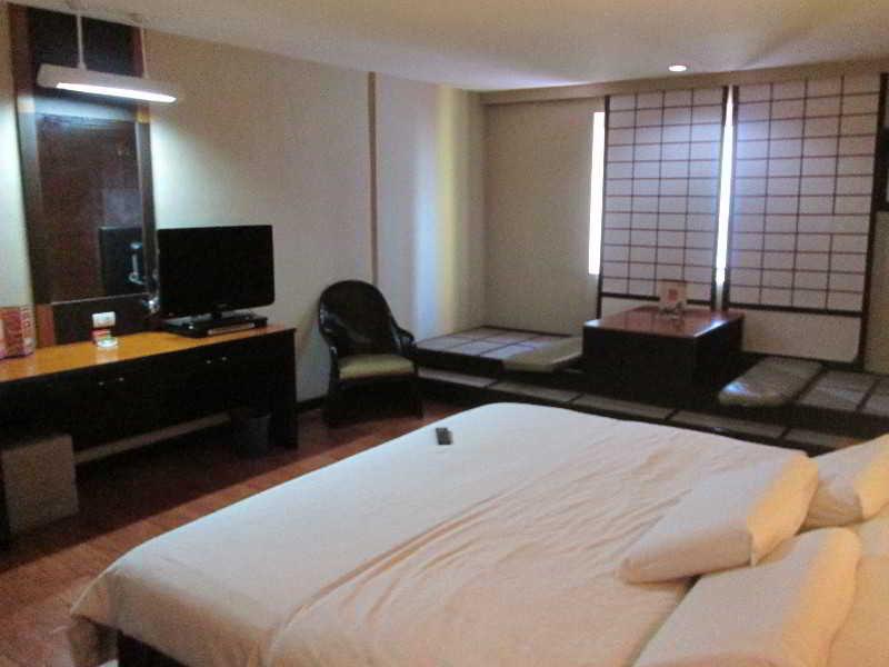 Hotel Sogo Tarlac מראה חיצוני תמונה