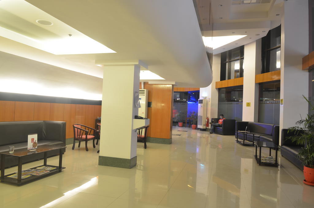 Hotel Sogo Tarlac מראה חיצוני תמונה