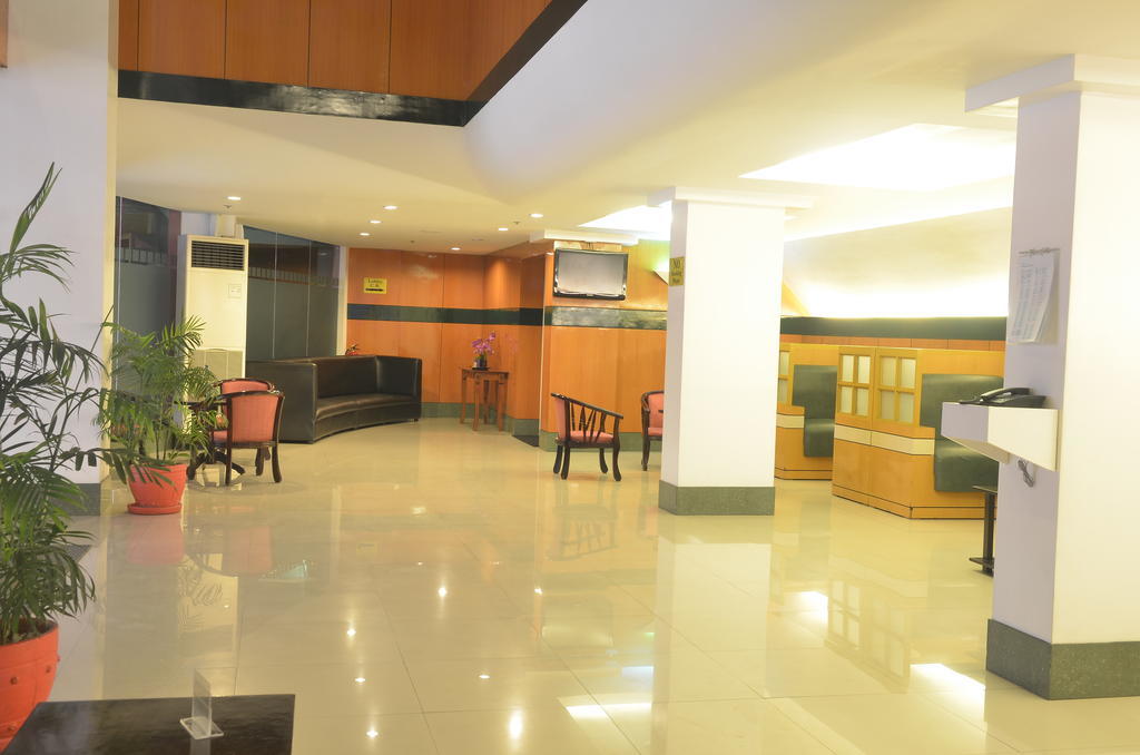 Hotel Sogo Tarlac מראה חיצוני תמונה