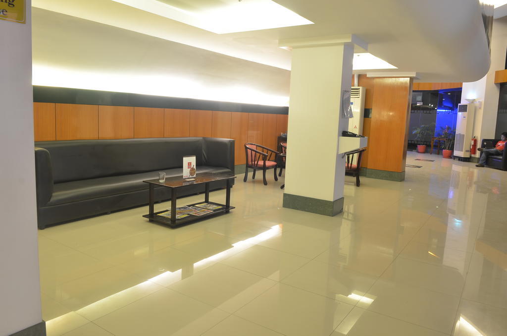 Hotel Sogo Tarlac מראה חיצוני תמונה